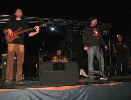 2003_3.jpg