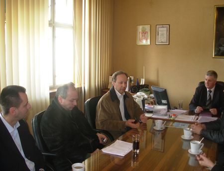 2512_1.jpg